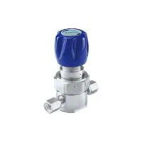 Регулятор AMFLO UHP AU21 Материал: Код SH (Body-SUS316L VAR,Poppet, Nozzle,Diaphragm,Gland- Hastelloy® C-22, Seat: PCTFE) ; Поверхность 0.13 um; 4х портовый с манометрами, CV-0.09
